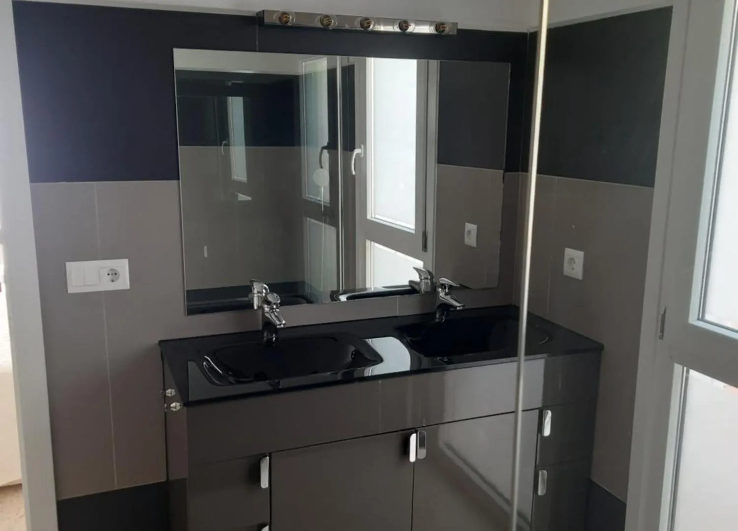 Habitaciones En Casa Miguel 卡莱塔·德·贝莱斯 0*,  西班牙