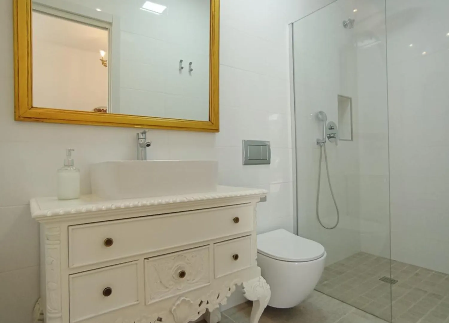 Habitaciones En Casa Miguel 卡莱塔·德·贝莱斯 西班牙